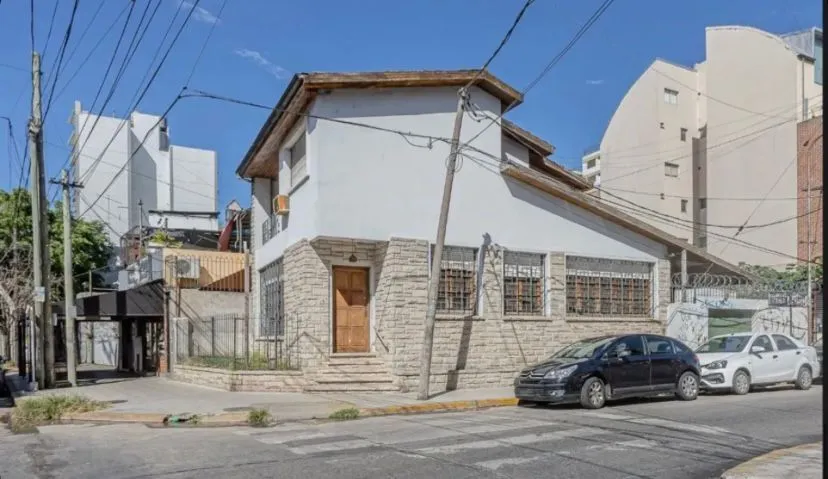 Casa en MONTEAGUDO 2200