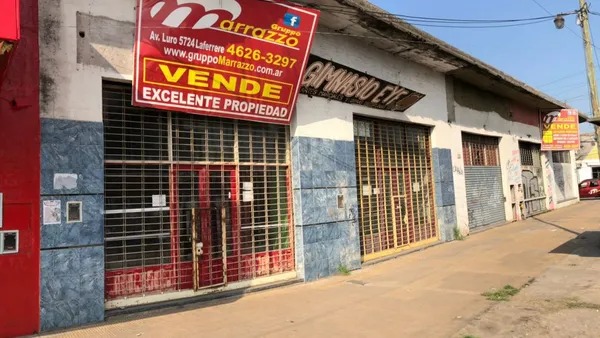 Local Comercial en AV LURO 5000