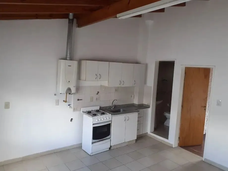 Departamento en Castillo Gonzale 100