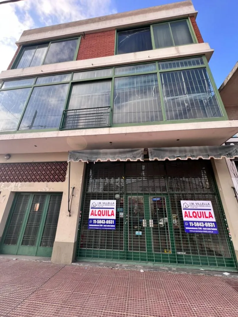 Local Comercial en Av. Brigadier Ju 2200
