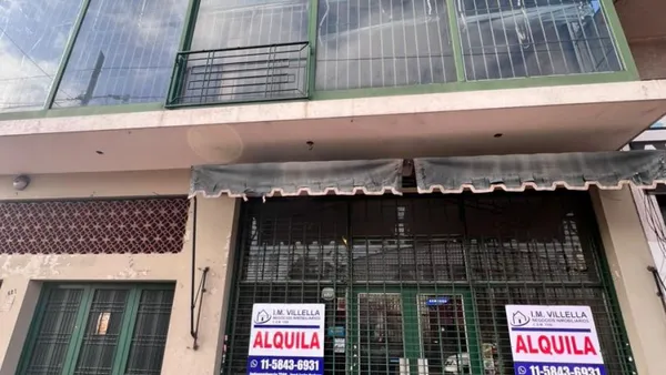 Local Comercial en Av. Brigadier Ju 2200