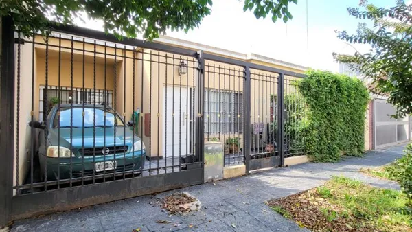 Casa en PARIS 1200