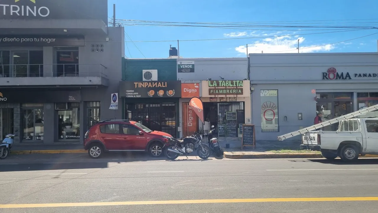 Local Comercial en Pascual Echagüe 1000