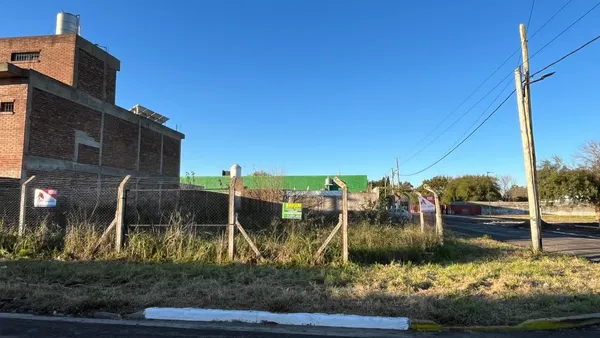 Lote en Roca