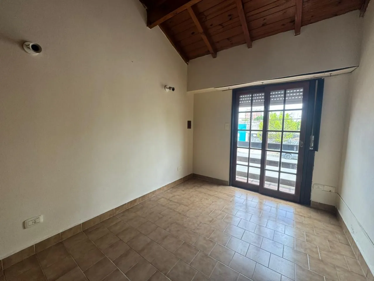 Departamento en Av. España 300
