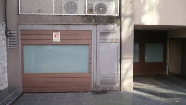 Cochera en Avellaneda 400