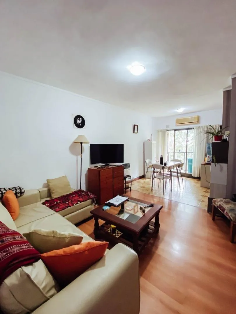 Departamento en avenida 44 500