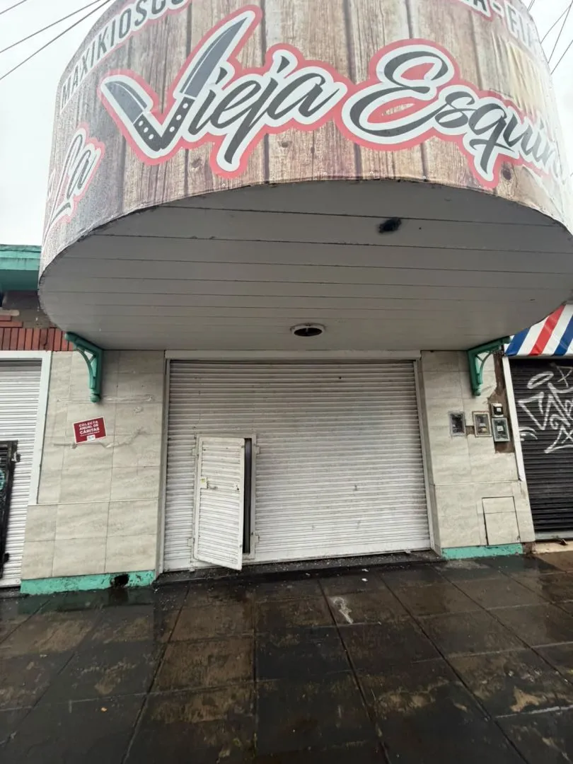 Local Comercial en AGUSTIN CAFERATT 5600