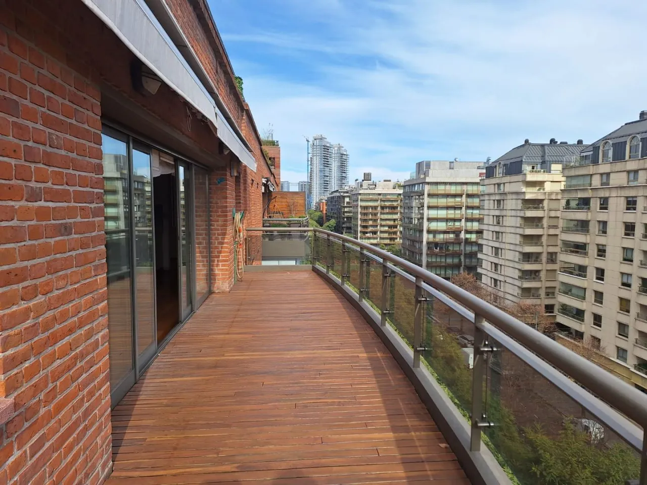 Departamento en Juana manso 1300