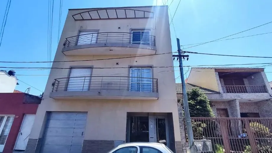 Departamento en Pasco 400