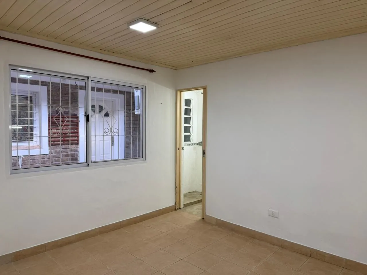 Departamento en ambrosetti 2400