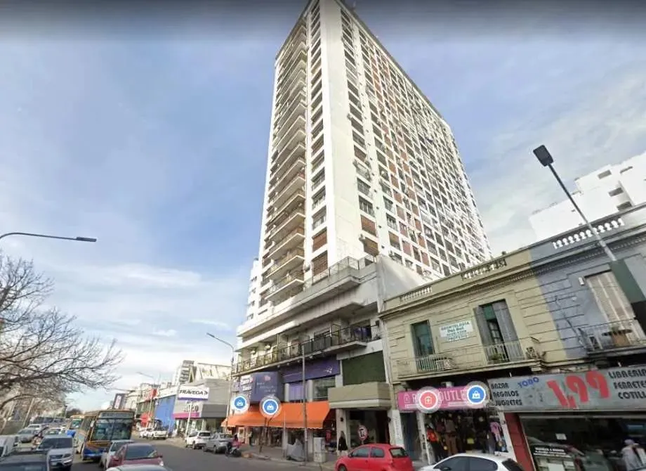 Departamento en AVENIDA RIVADAVI 13900