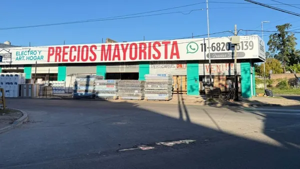 Local Comercial en Av. Eva Duarte d 1000