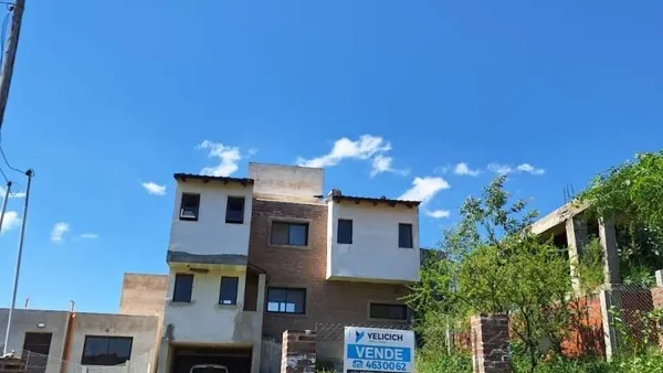 Casa en 1° de Mayo 300