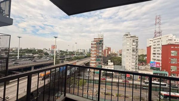 Departamento en av general paz 1100