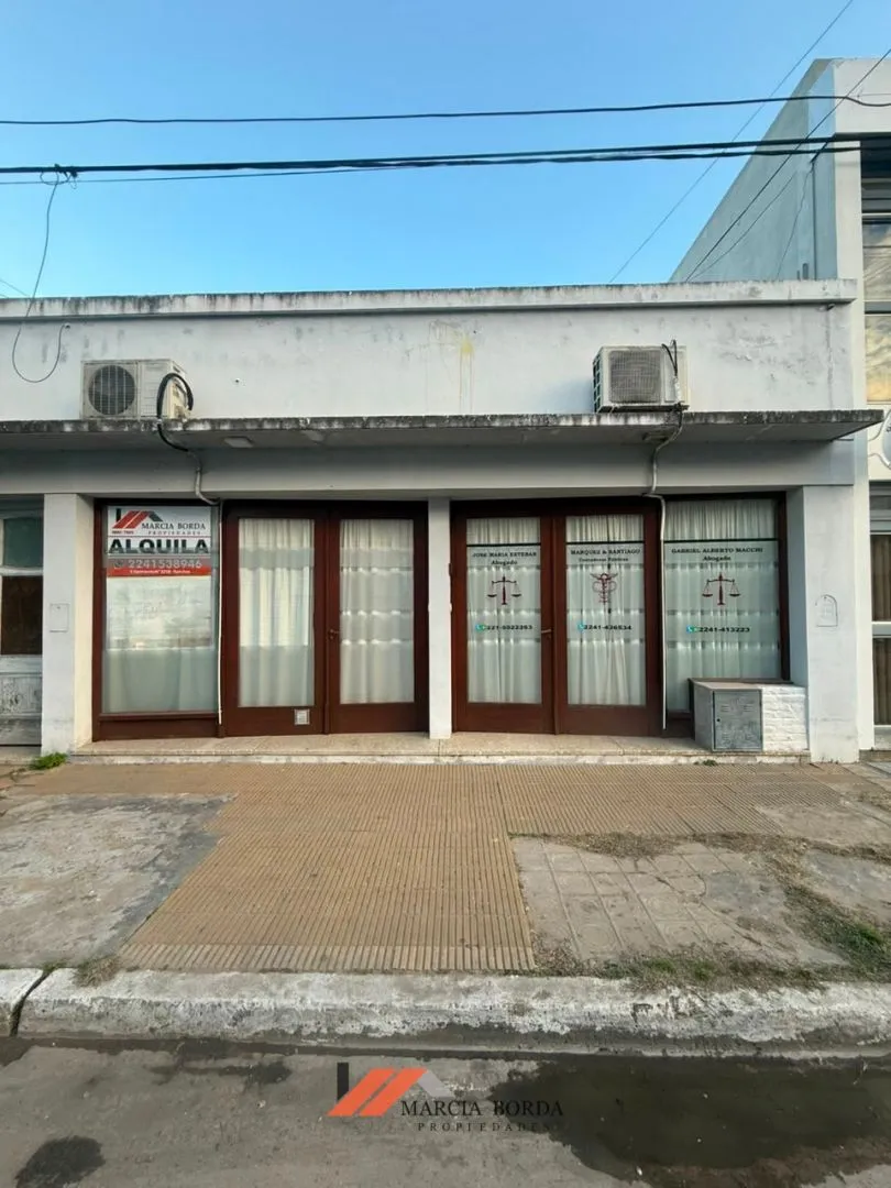 Local Comercial en Calle Irigoyen