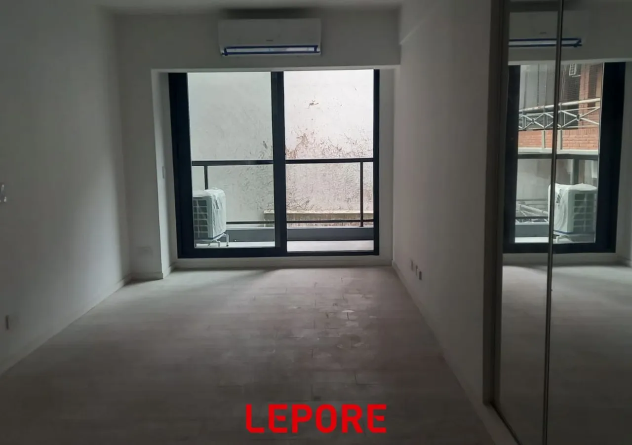 Departamento en Chenaut 1700