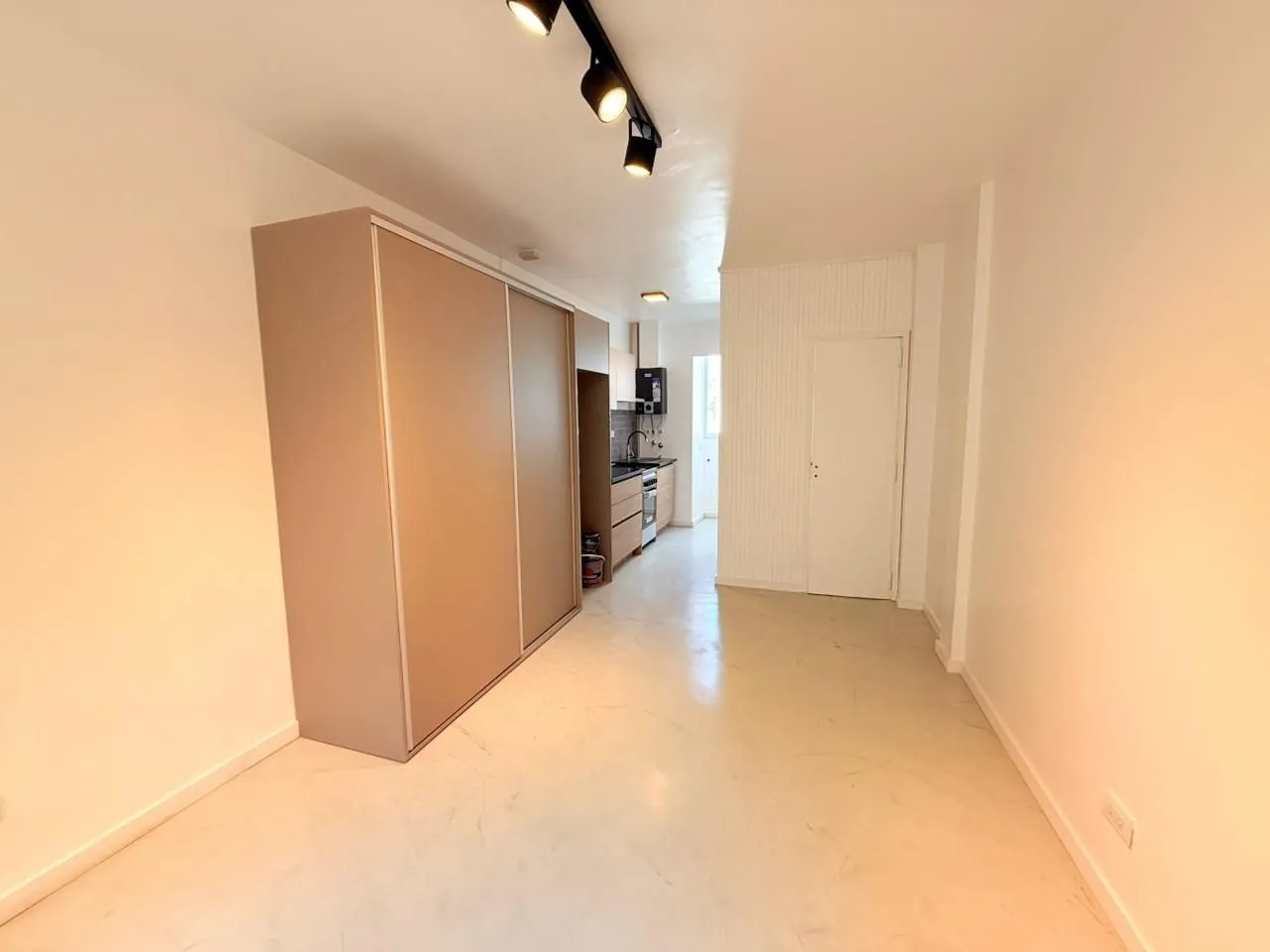 Departamento en ALMIRANTE BROWN 2300