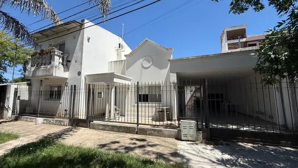 Casa en Berutti 2100