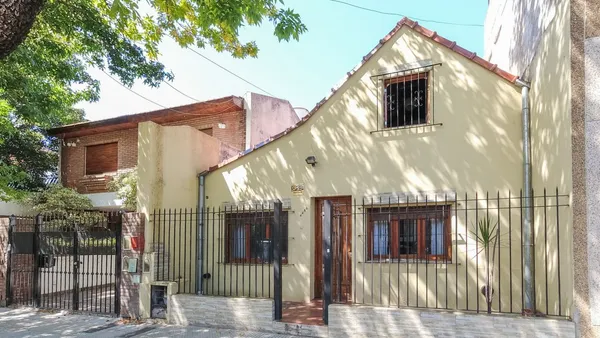 Casa en Pedro Lozano 4400