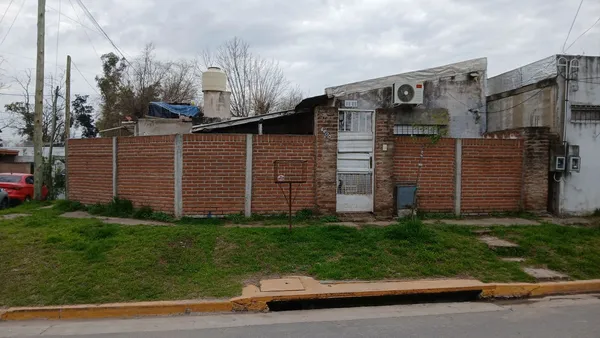 Casa en Miguel Camino 4600