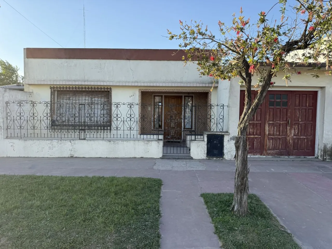Casa en SAN LORENZO 300