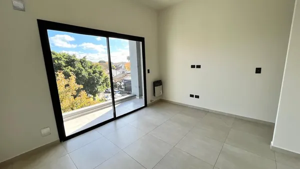 Departamento en Av Balbin 400