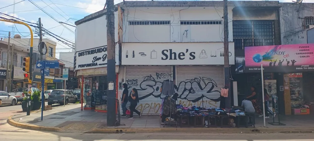 Local Comercial en Arieta 3500