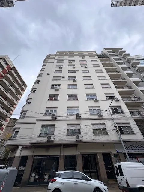 Departamento en Sarmiento 100