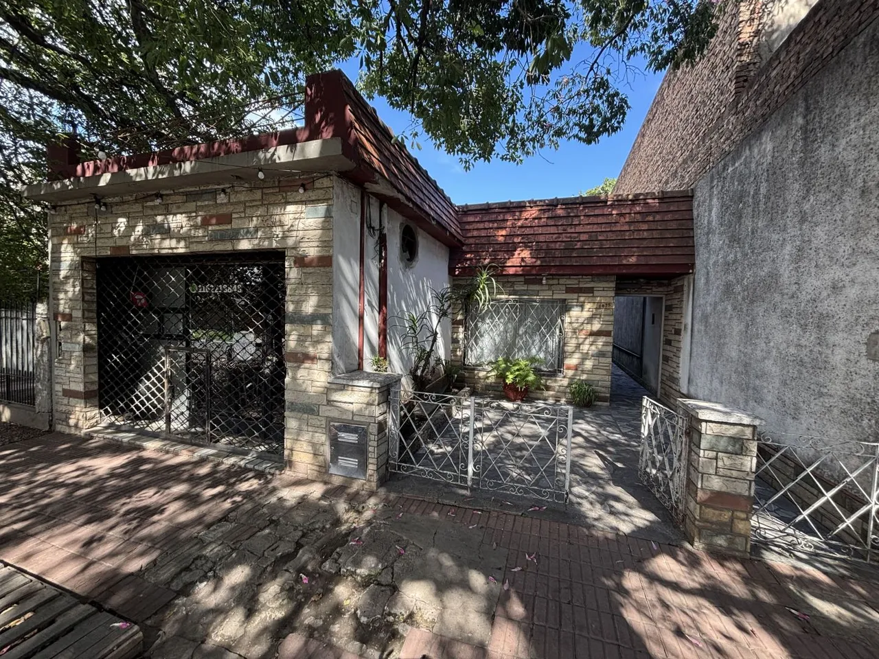 Casa en Lerroux 1600