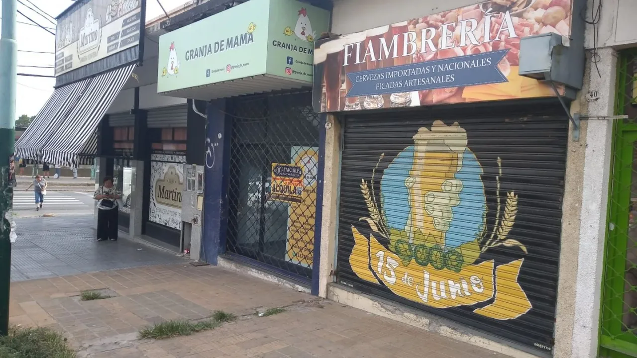 Local Comercial en DIRECTORIO 100