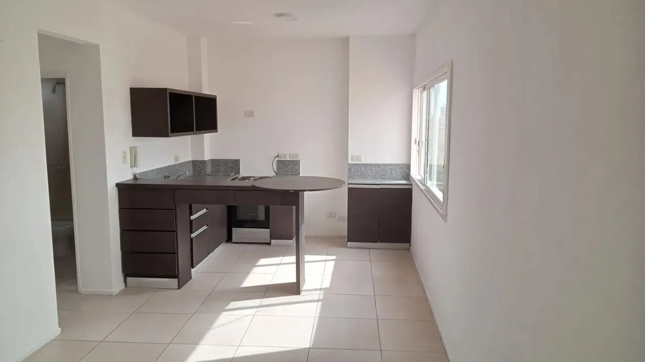 Departamento en Calderón de la 2800