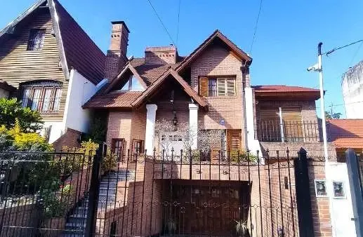 Casa en Maestra Lasca 200
