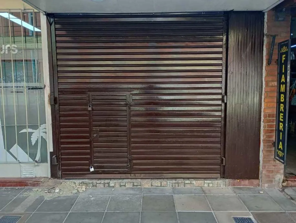 Local Comercial en Jerónimo Fasola 100