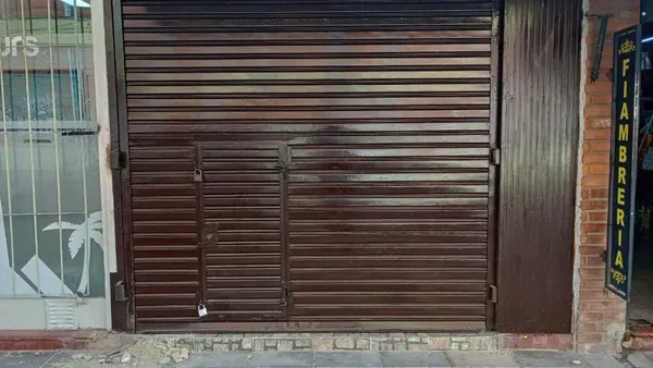 Local Comercial en Jerónimo Fasola 100