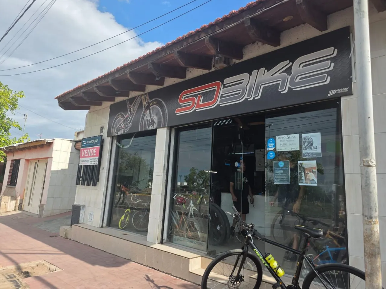 Local Comercial en Tropero Sosa 100