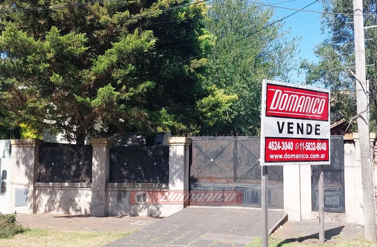 Casa en AV. SANTA ROSA 200