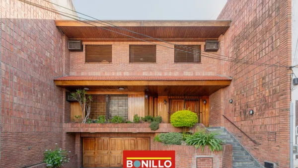Casa en ZAMUDIO 5400
