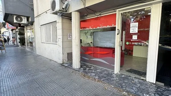 Local Comercial en Belgrano 100