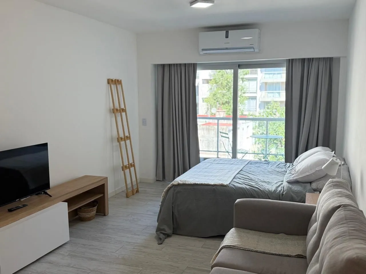 Departamento en Godoy Cruz 2300