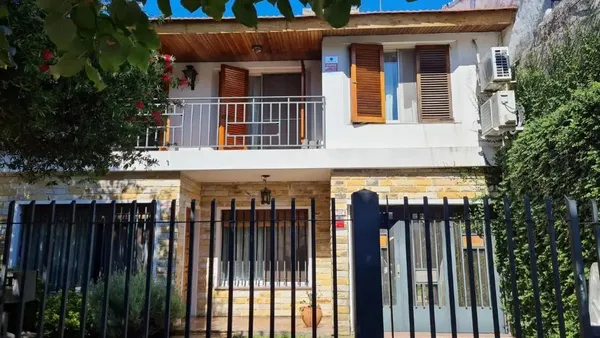 Casa en BAC, Zapiola 135