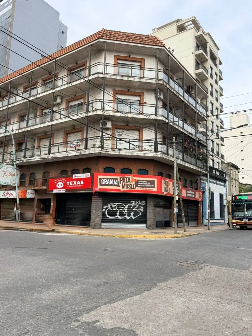 Local Comercial en HUMBERTO PRIMO 100