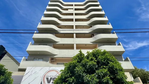 Departamento en 9 de Julio 200