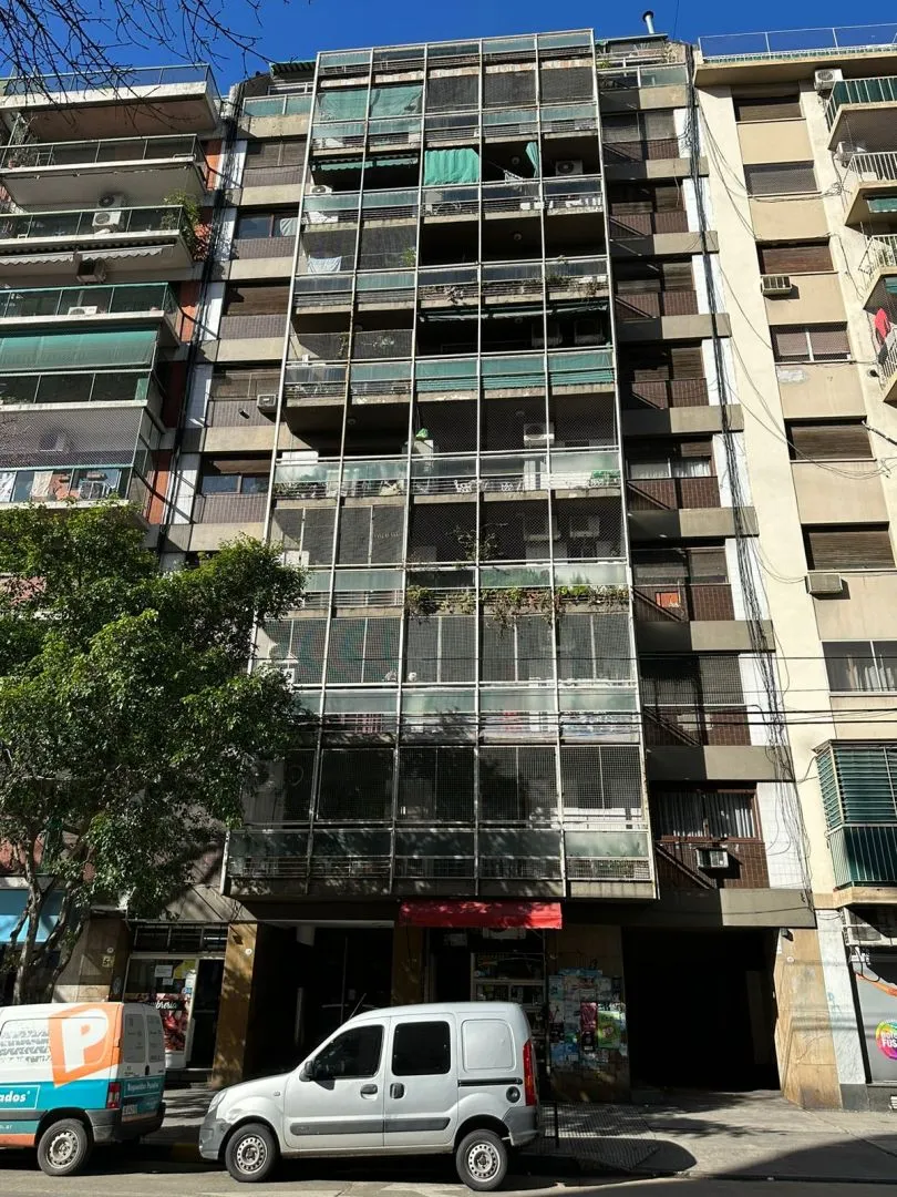 Departamento en Av Regimiento Pa 100