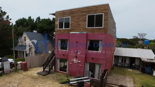 Edificio en Niza 400