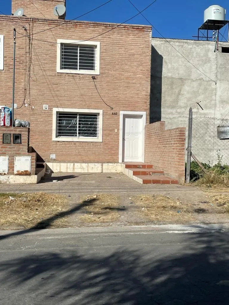 Casa en Jose Figueroa 600