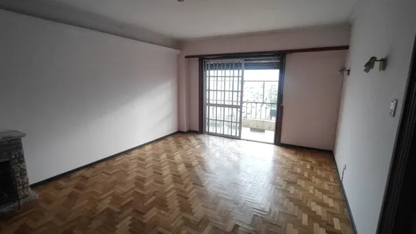 Departamento en PICHINCHA 1300
