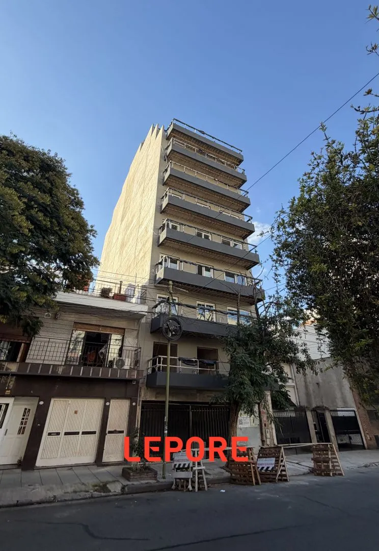 Departamento en GREGORIO DE LAFE 1200
