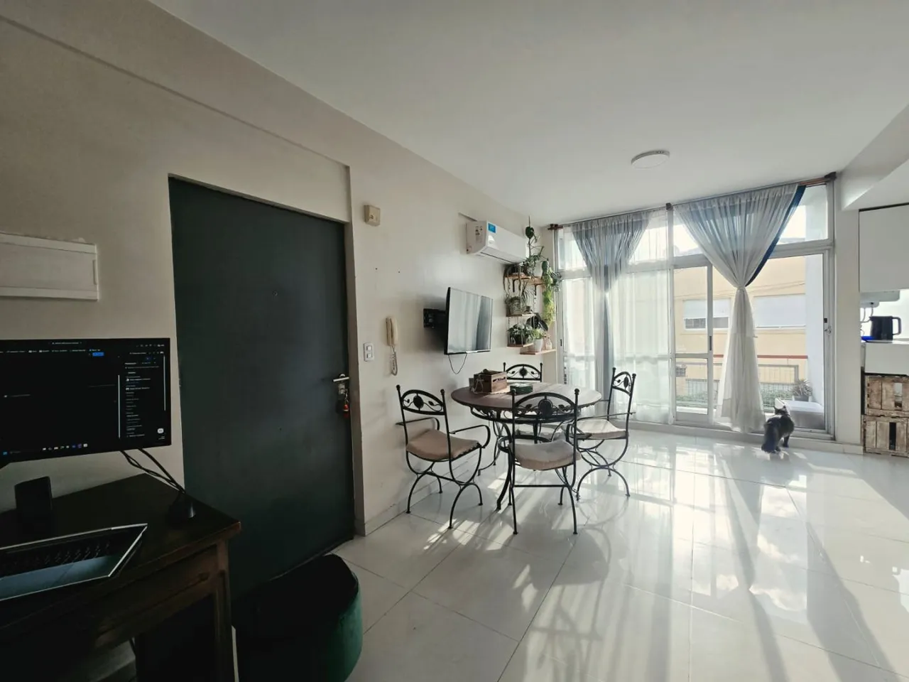 Departamento en Almirante Brown 600