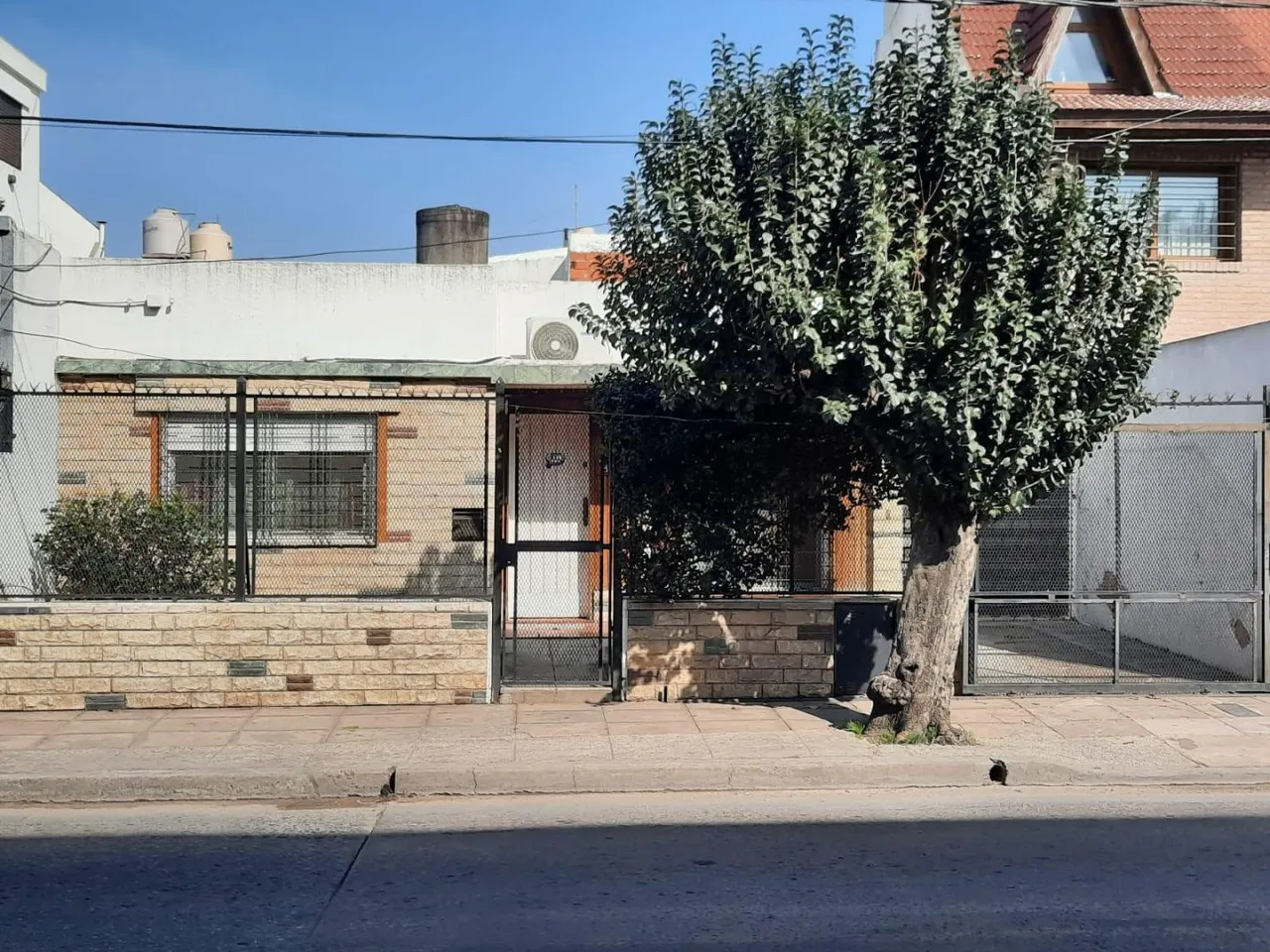 Casa en Gral. Juan Marti 800